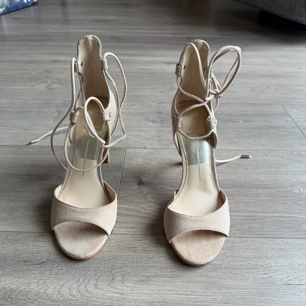 Dolce Vita Hazeley Peep Toe Lace Up High-Heel Sandals - natural suede - size 7.5